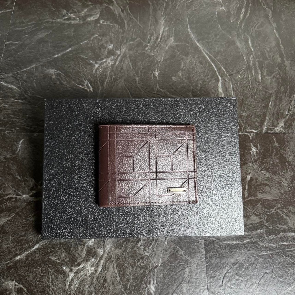 Men's Brown Bi Fold Geometric Cyber Wallet Brand New